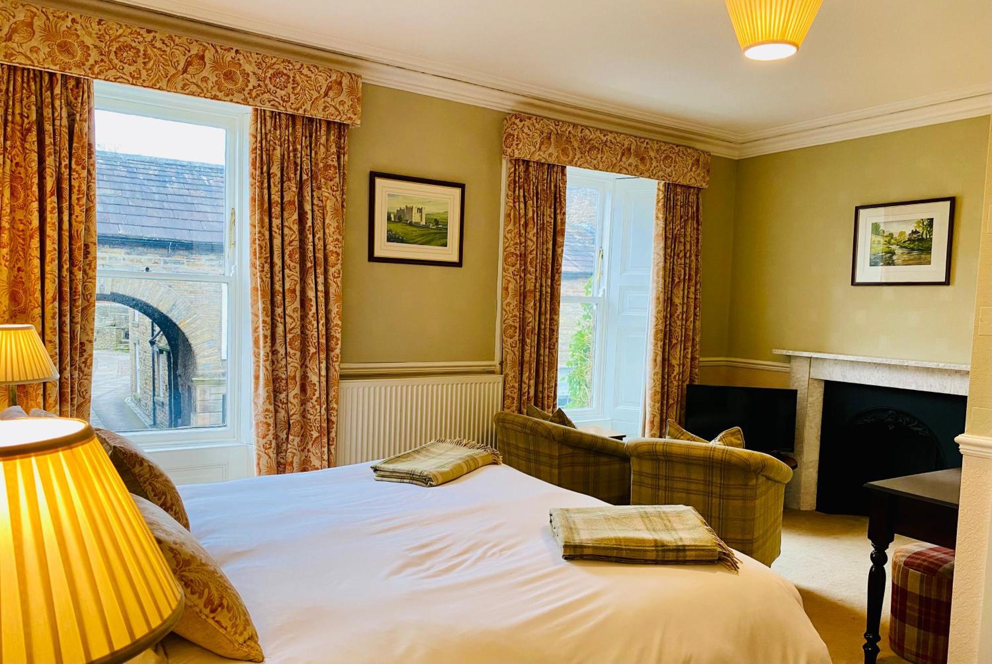 Middle House Hotel Askrigg Exterior photo